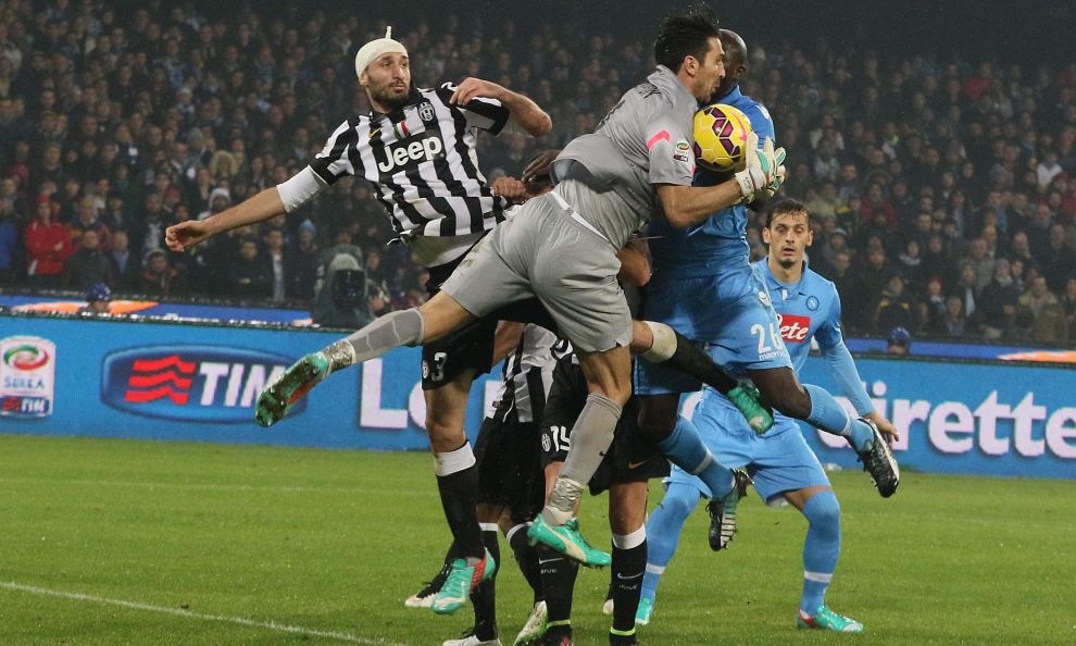 Juve, 1-2 in offside. E su Buffon...