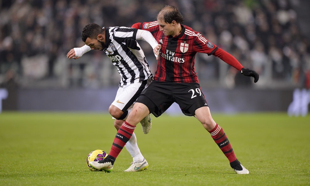 Milan, contro il Napoli rientrano Alex-Paletta