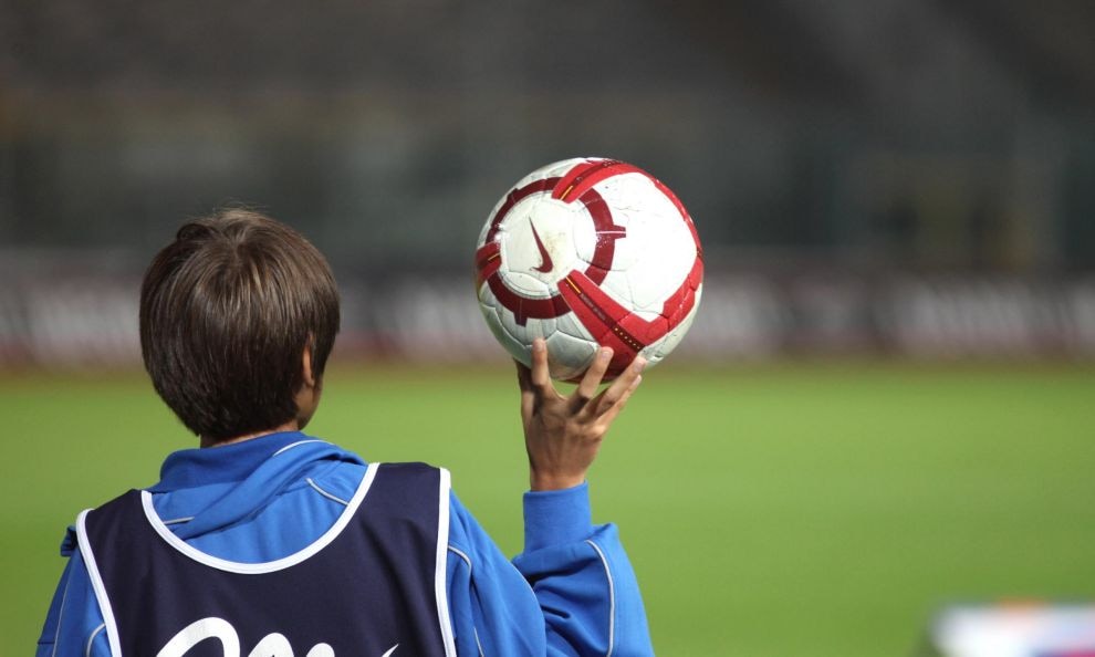 Raccattapalle "ritardatari": il giudice multa la Roma