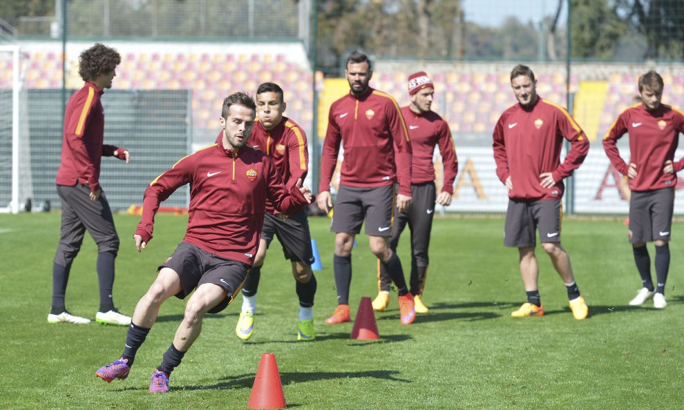 Roma, seduta di scarico: personalizzato per Pjanic