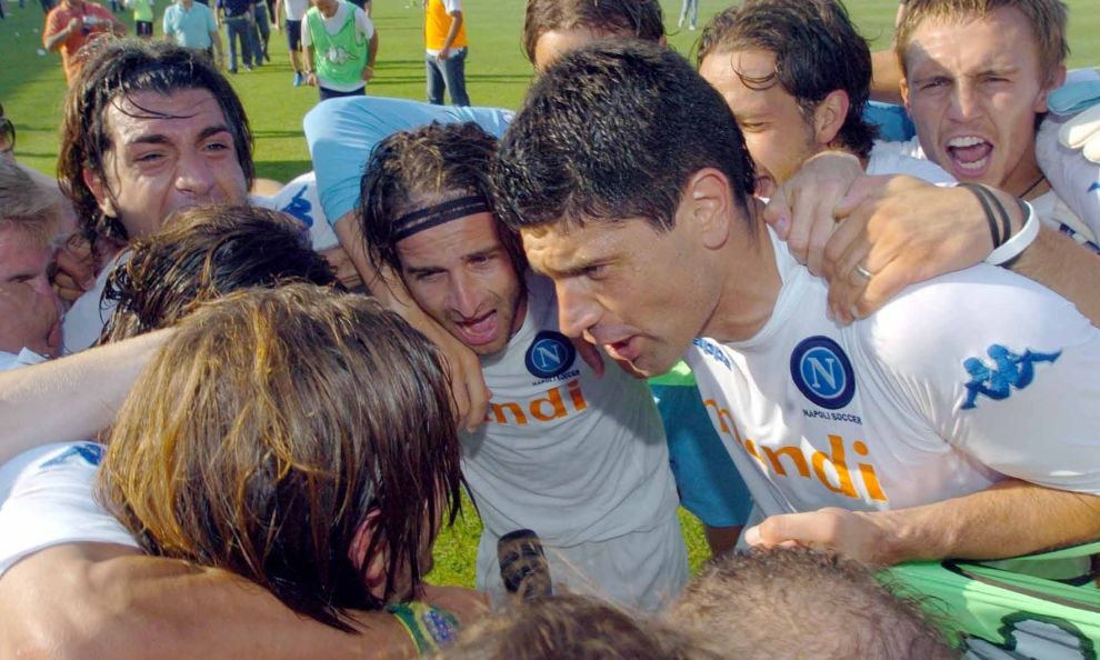 Napoli, ora è ufficiale la Kappa ritorna sulle maglie azzurre