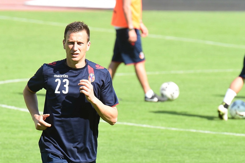 Bologna, per Gastaldello operazione al ginocchio