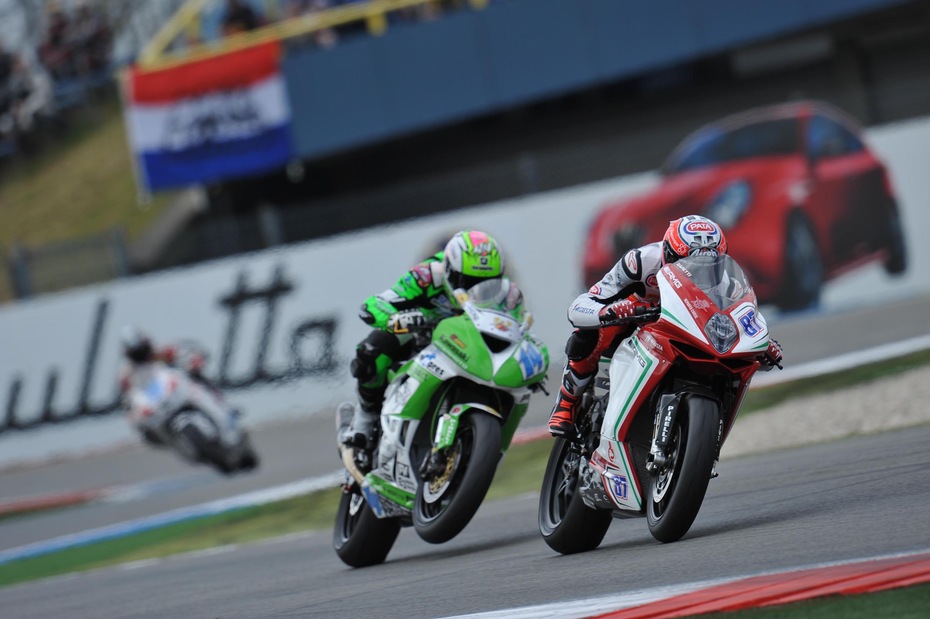 SBK Agusta, Camier: «Ho spinto troppo» SBK Agusta, Camier: «Ho spinto troppo»
