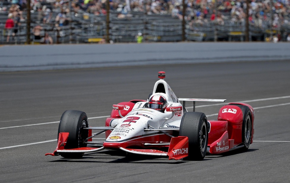 Montoya vince la 500 miglia di Indianapolis