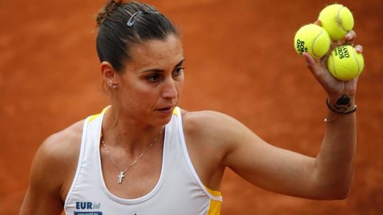 Roland Garros, Pennetta agli ottavi