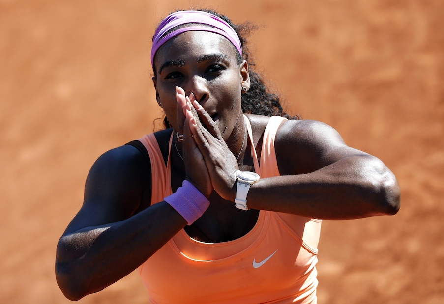 Tennis, Serena Williams trionfa al Roland Garros