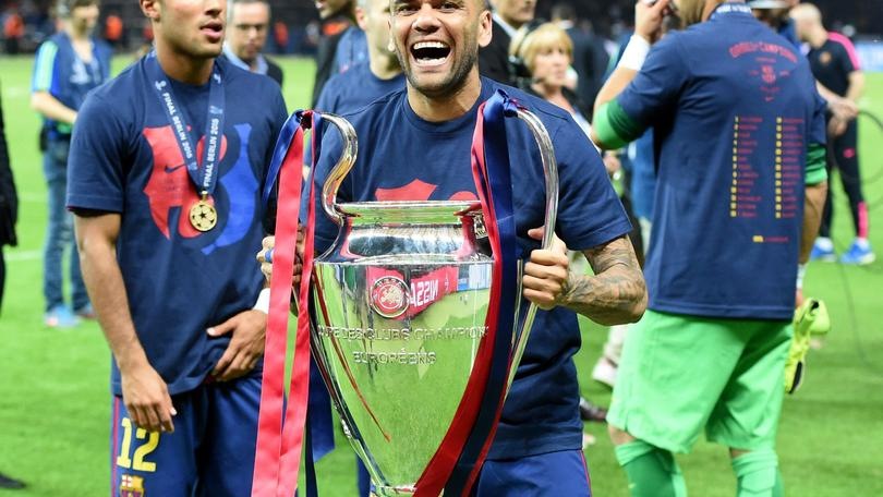 Dani Alves svela: «Ho un'offerta dall'Italia»