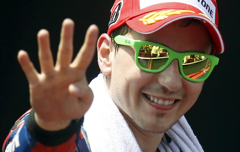MotoGp, Lorenzo show: bis mondiale a 2,60