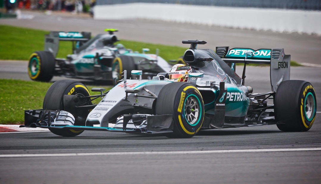 F1, Gp Austria: doppietta Mercedes nelle prime libere