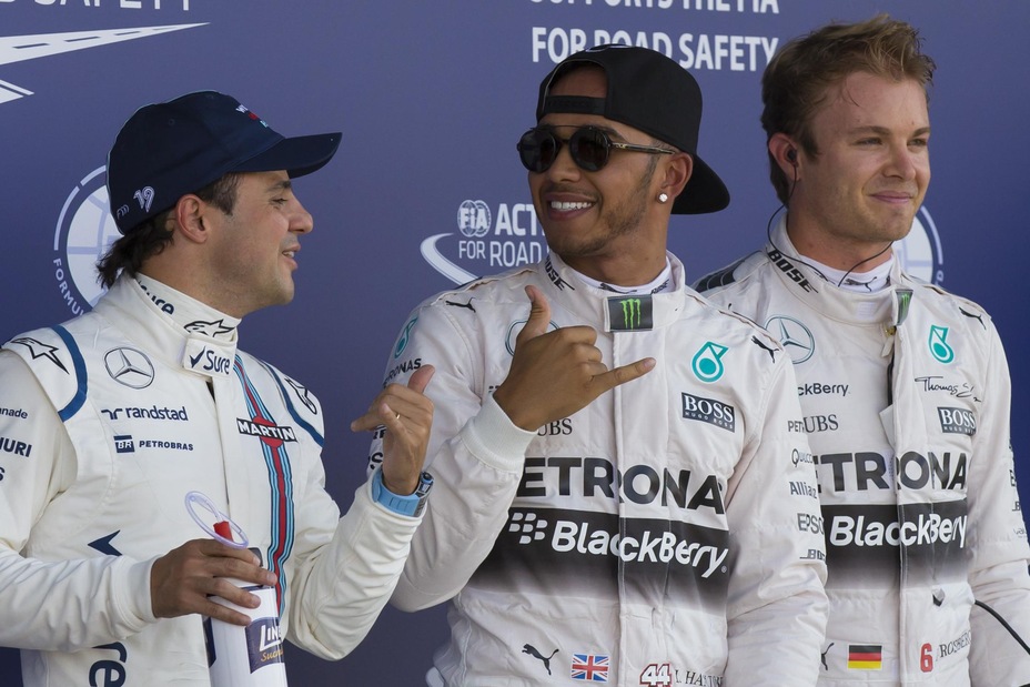 F1, Gp Silverstone: Hamilton senza rivali in quota