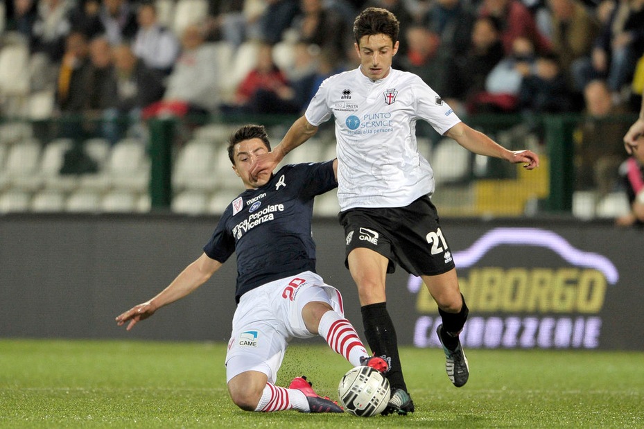 Sassuolo, ufficiale Sbrissa. Resta un anno a Vicenza Sassuolo, ufficiale Sbrissa. Resta un anno a Vicenza