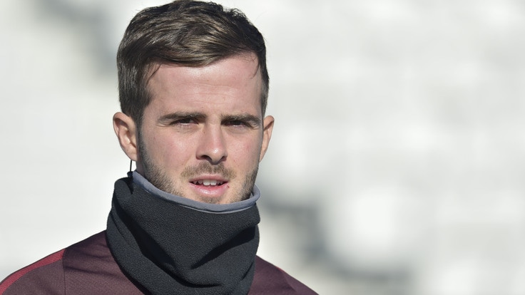 Pjanic: «Roma, regaliamo lo scudetto a Totti»