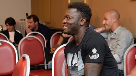 Milan-Muntari: addio. Risolto il contratto