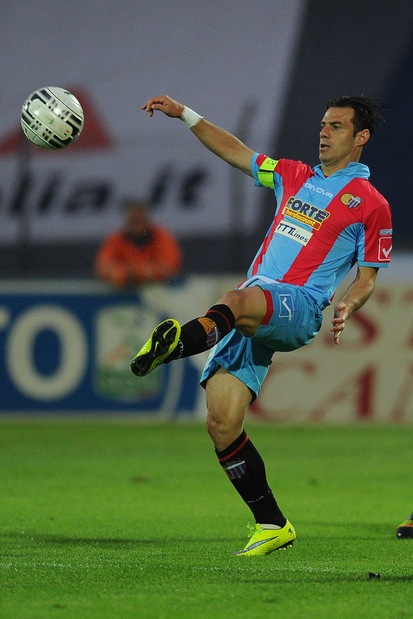 Catania, rescinde Calaiò