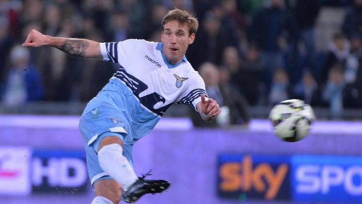 «Real, Benitez vuole Biglia e Llorente»