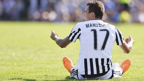 Juve-day a Villar Perosa: torna Chiellini, segna Pogba, si ferma Mandzukic