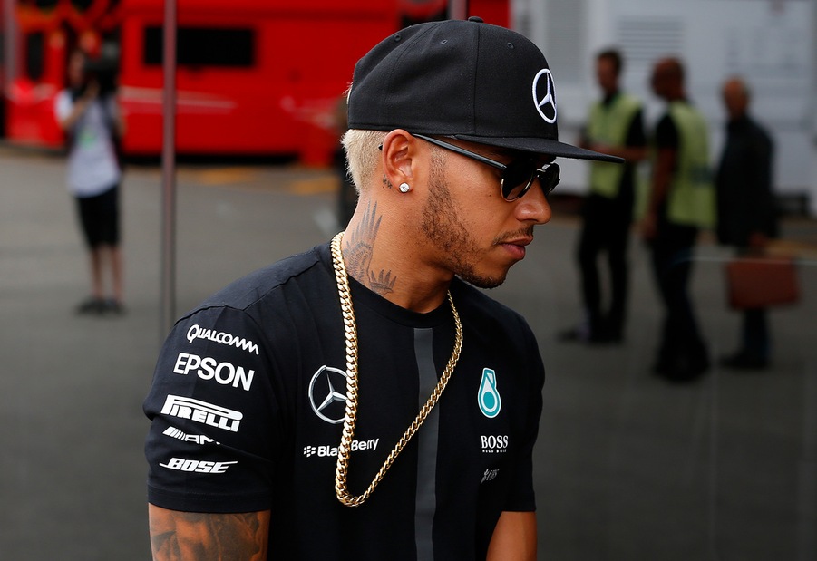 F1: Hamilton, che look per Monza!