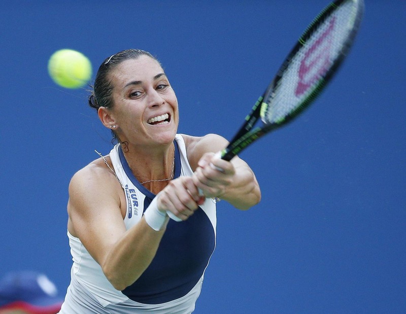 Tennis, Us Open: Pennetta vola ai quarti, Stosur ko