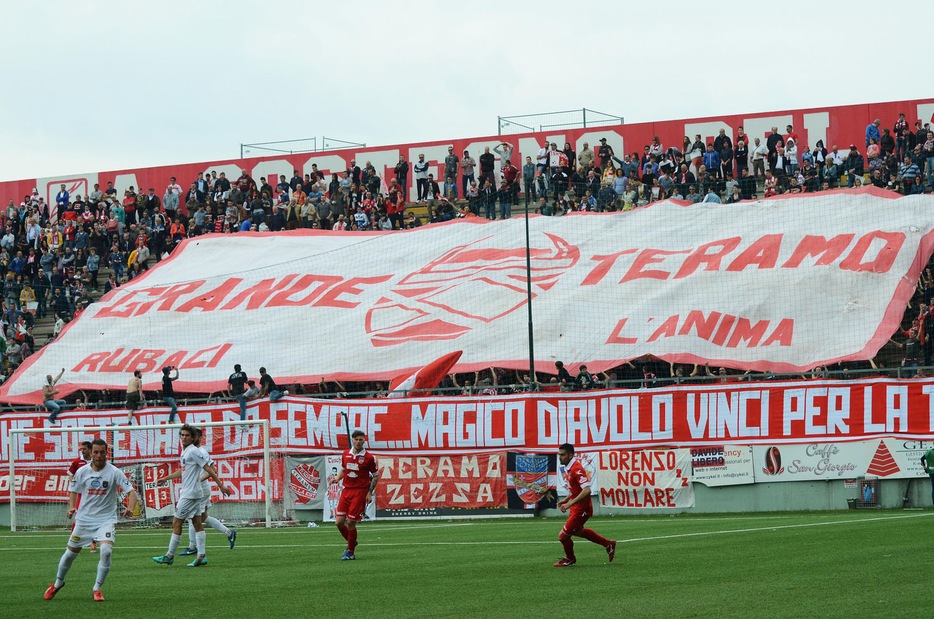Teramo-Cecchini: sì. Arriva dall'Entella Teramo-Cecchini: sì. Arriva dall'Entella