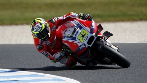 MotoGp Australia, Iannone: «Una gara fantastica» MotoGp Australia, Iannone: «Una gara fantastica»