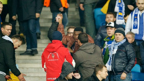 Uefa, Champions League, razzismo a Kiev: «Tifosi neri cacciati dagli spalti»