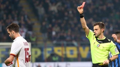 Pjanic, che rabbia! Espulso, salta la Lazio