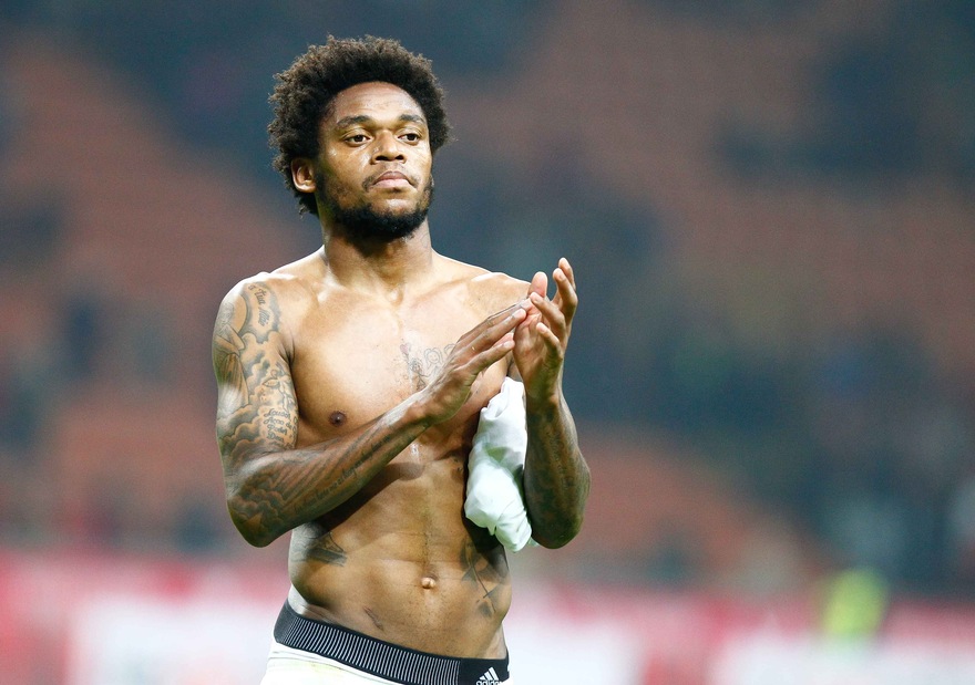 Milan, per Luiz Adriano doppietta in amichevole Milan, per Luiz Adriano doppietta in amichevole
