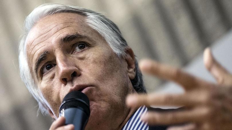 Attentati di Parigi, Malagò: «Lo sport vada avanti»