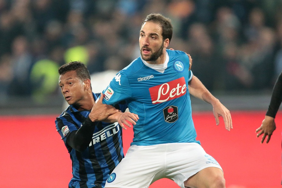 Capocannoniere, Higuain domina le quote