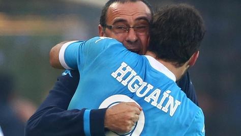 Napoli, Sarri: «Higuain il centravanti più forte del mondo»