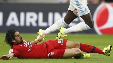 Calciomercato Lazio, è in arrivo Bisevac dal Lione