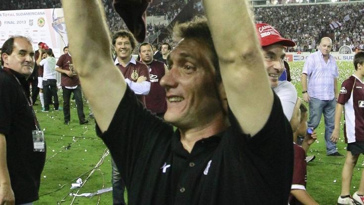 Guillermo Barros Schelotto nuovo allenatore del Palermo