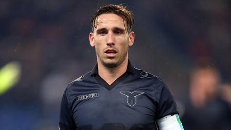 L’annuncio di Biglia: «Lazio, eccomi»