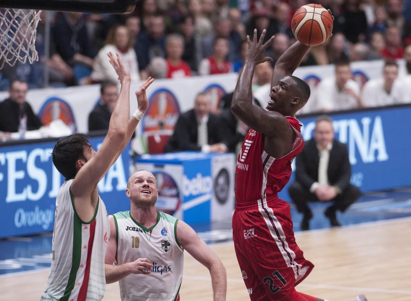 Final Eight, Milano trionfa dopo 20 anni