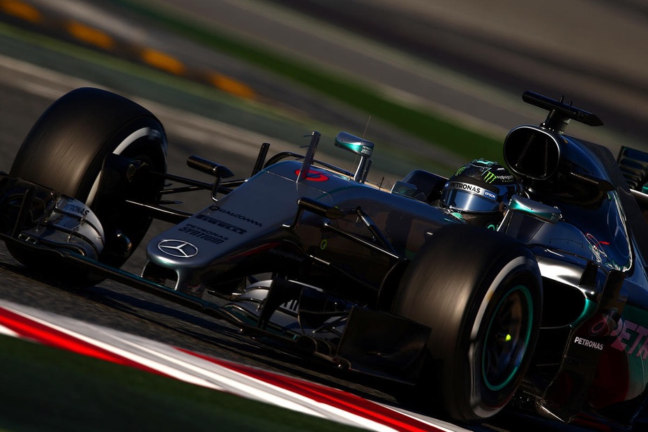 F1, test Barcellona: bandiera rossa, Raikkonen dietro Rosberg