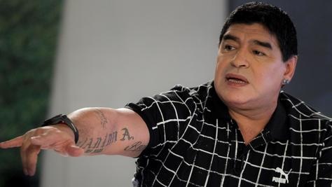 Maradona non può volare, "passaporto rubato". È giallo