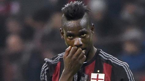 Calciomercato «Milan, Balotelli inesistente. Berlusconi arrabbiatissimo»