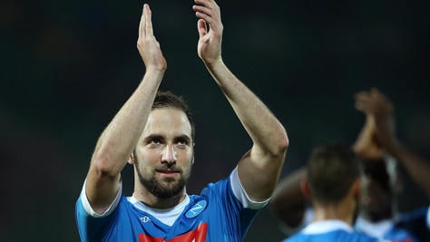Serie A Napoli, Higuain svolge solo terapie