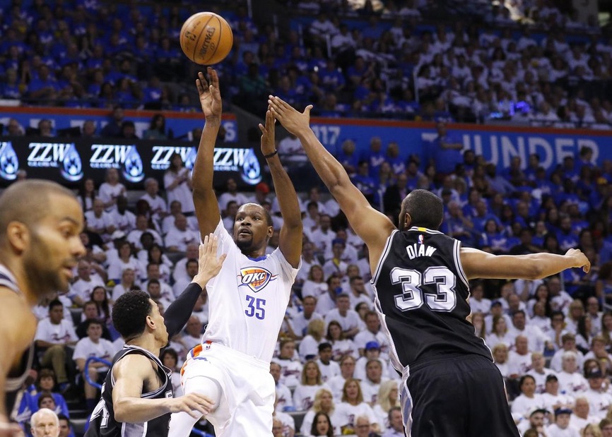 Durant stende San Antonio, Lebron affossa Atlanta