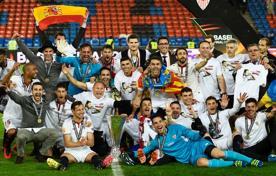 Europa League, i bookmaker puntano sul poker del Siviglia