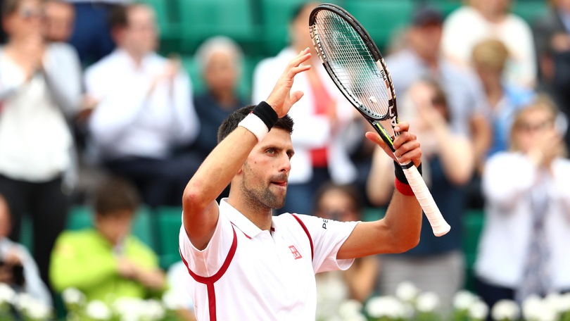 Tennis, Roland Garros: Djokovic al terzo turno