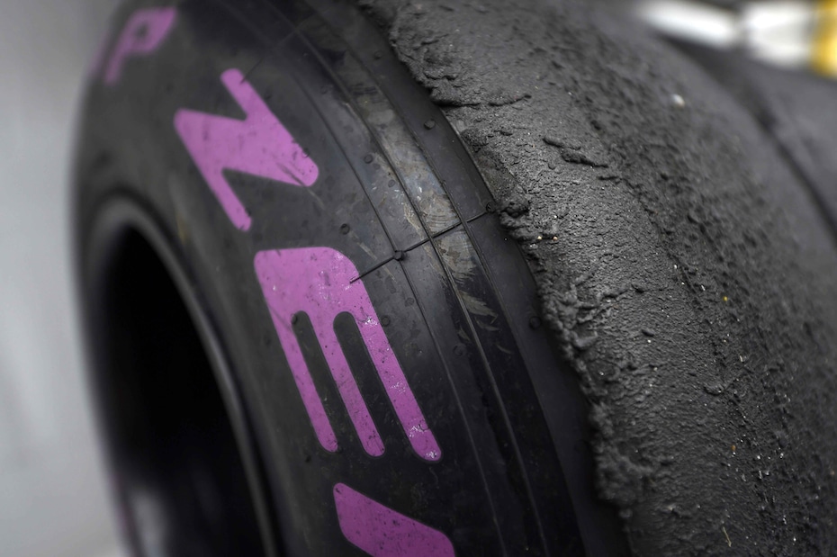 F1 Pirelli, Hembery: «Più pit-stop a Silverstone»