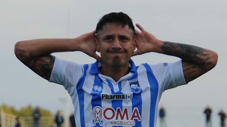 Calciomercato, sorpasso Milan: preso Lapadula!