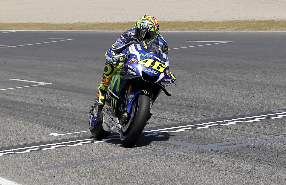 MotoGp Yamaha, Rossi: «Dobbiamo migliorare» MotoGp Yamaha, Rossi: «Dobbiamo migliorare»