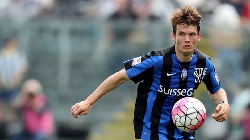 Calciomercato Napoli, De Roon rinnova con l'Atalanta