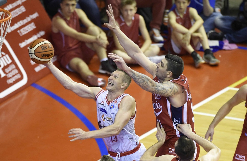 Milano prende Dragic, Kaukenas si ritira Milano prende Dragic, Kaukenas si ritira