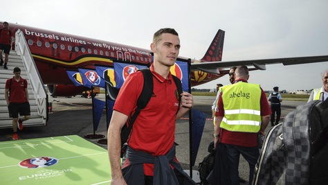 Calciomercato Roma, per Vermaelen il sì entro lunedì