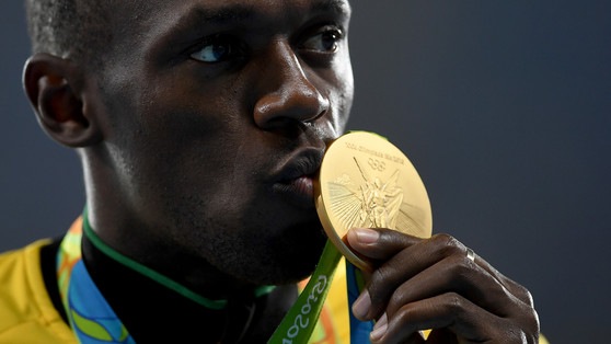 Olimpiadi, Bolt: che tripletta! Oro anche nella 4x100. «Ora sono il più grande»