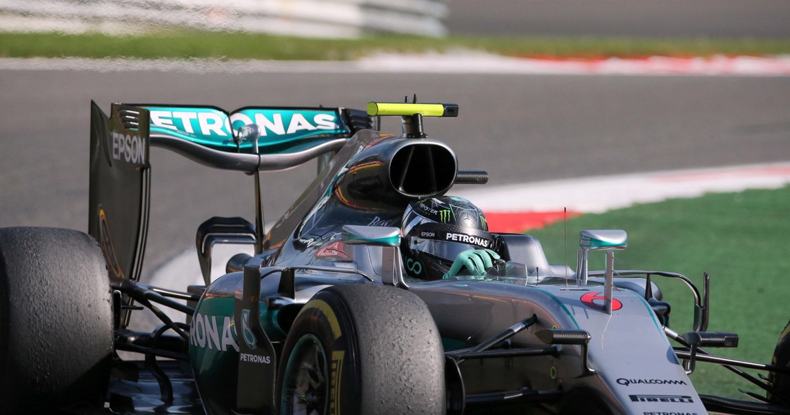 F1, Gp Belgio: pole Rosberg, seconda fila Ferrari