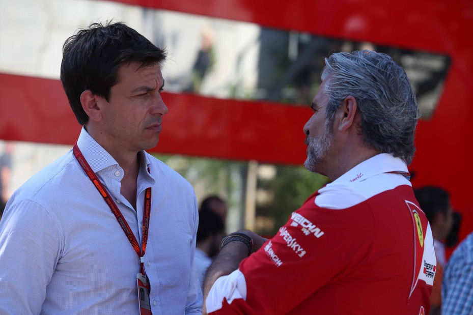 F1 Mercedes, Wolff: «Verstappen imprevedibile ma pericoloso»